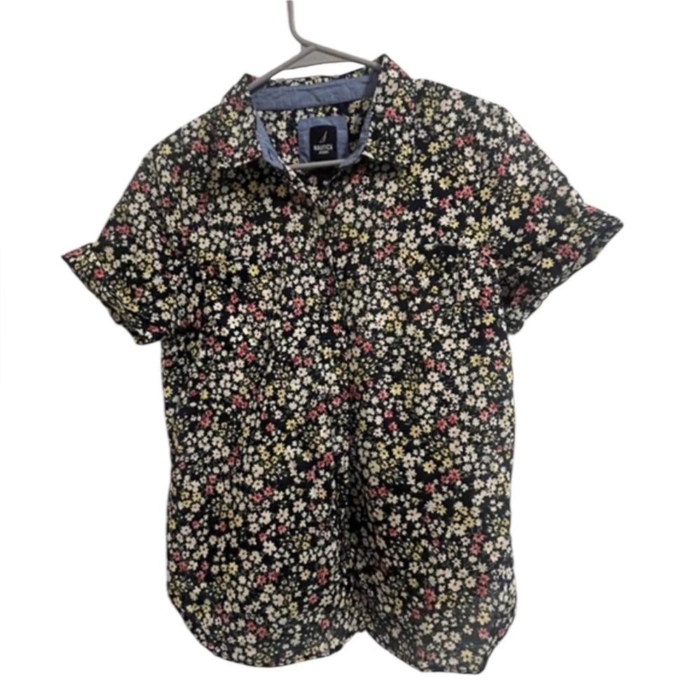 Nautica Floral Button-Down Shirt – Black with Vibrant Print – Size Medium